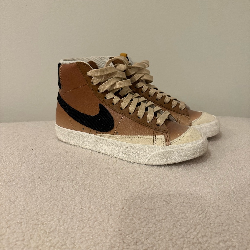 Wmns Blazer Mid '77 SE 'Ale Brown